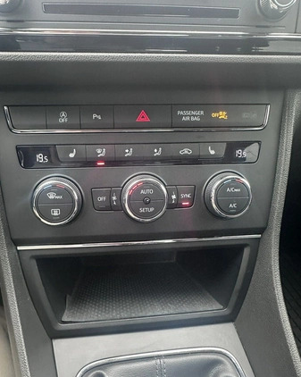 Seat Leon cena 43900 przebieg: 217735, rok produkcji 2015 z Wieluń małe 154
